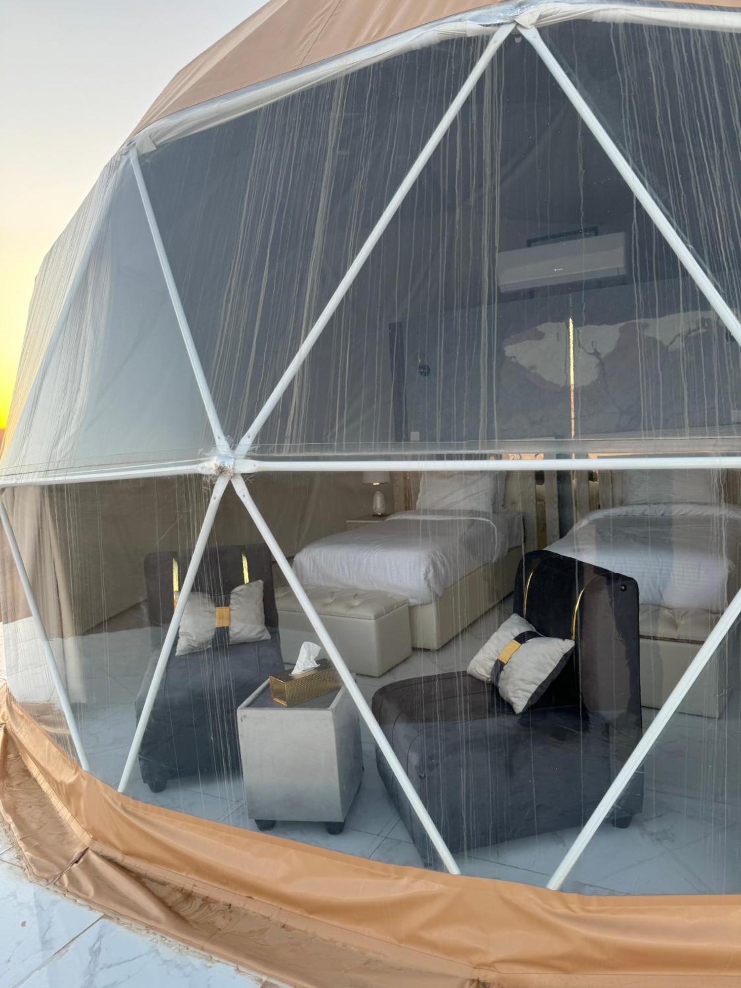 Wadi Rum Anwar Luxury Camp Экстерьер фото