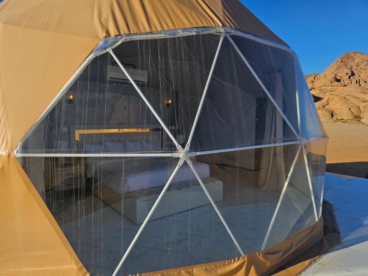 Wadi Rum Anwar Luxury Camp Экстерьер фото